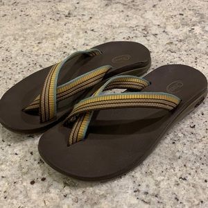 Chaco Cross Over Straps Toe Loop Sport Sandals Women's sz 6